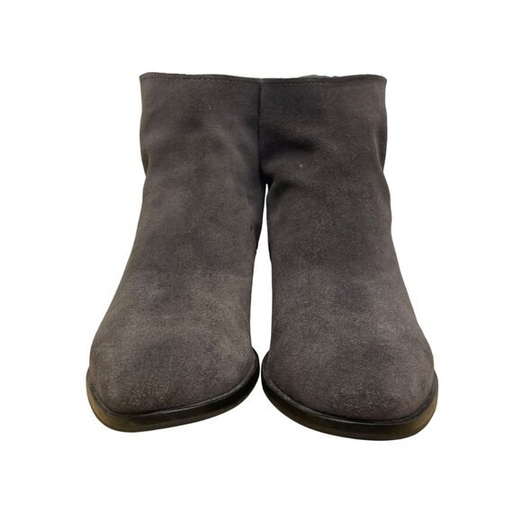 Vita Women’s Gray Suede With Back Zipper Block Heel Ankle Boots Size 8 - Picture 2 of 10